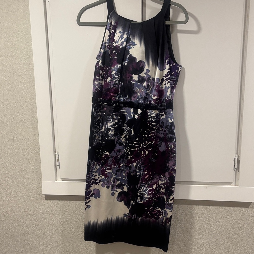 Ellie Tahari Size 8 Purple Floral Silk Women's Dress